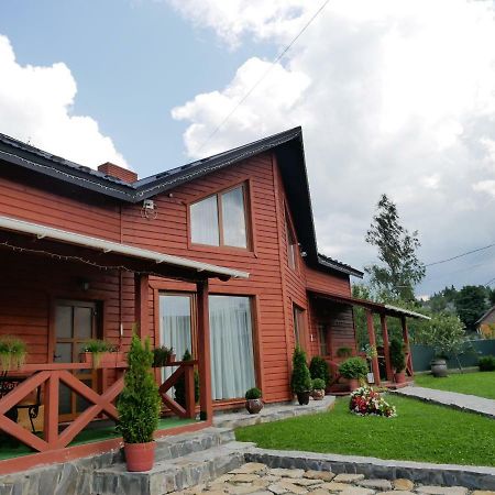 Коттедж "Пятое Колесо" 1 Lazeșciîna Exterior foto