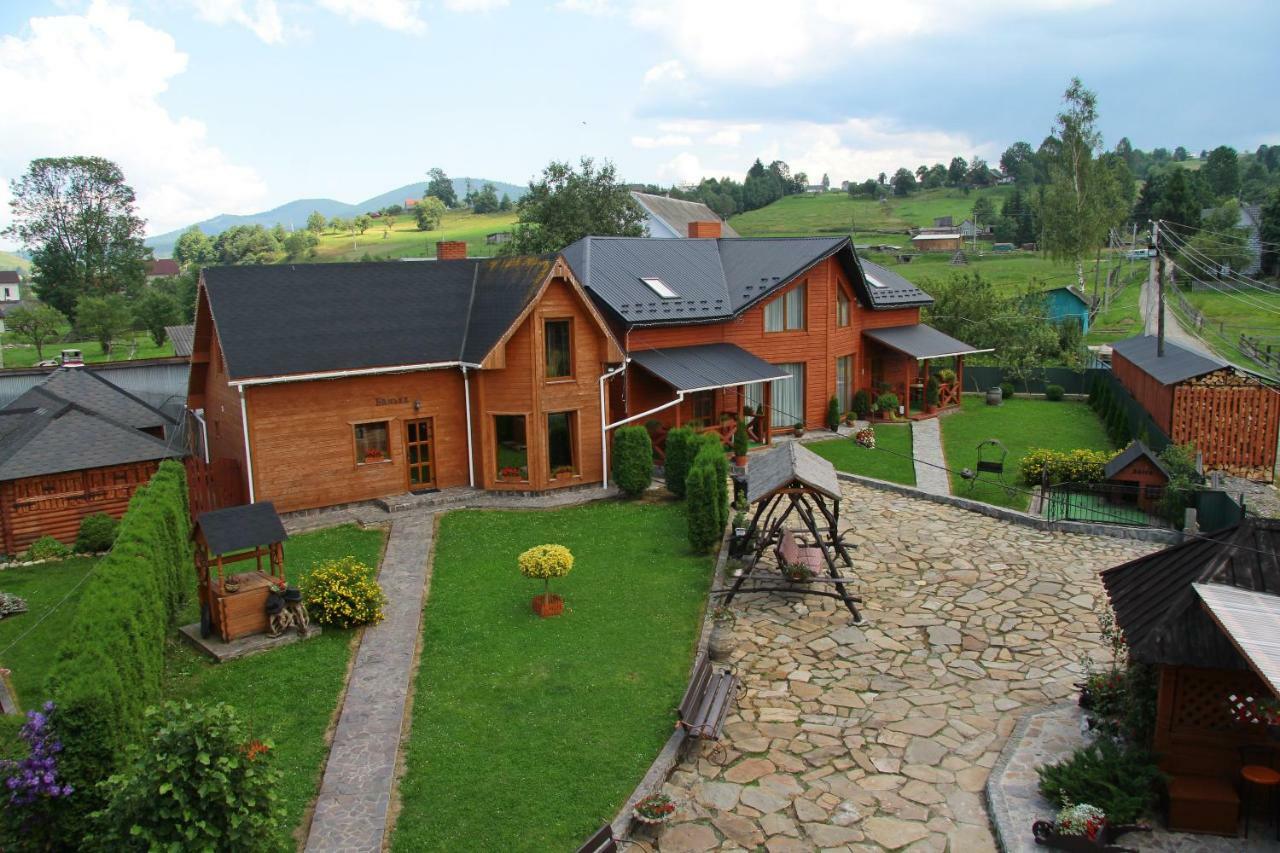 Коттедж "Пятое Колесо" 1 Lazeșciîna Exterior foto